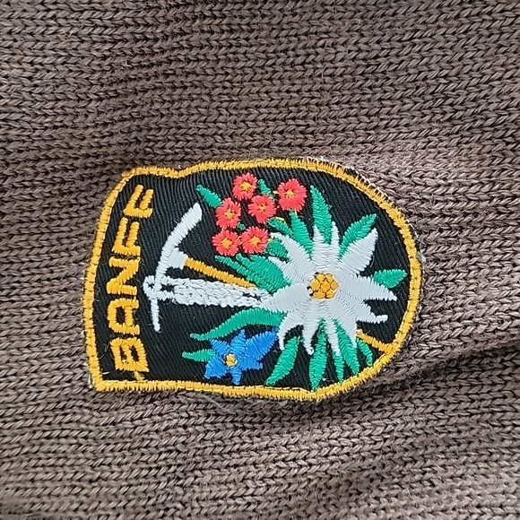 Vintage S Women's Sweater - Picture 2 of 6